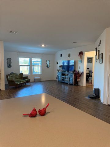 108 Esparza DR, Bastrop, TX 78602