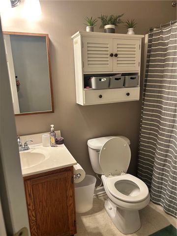 1212 Canterbury Dr, North Fayette, PA 15126