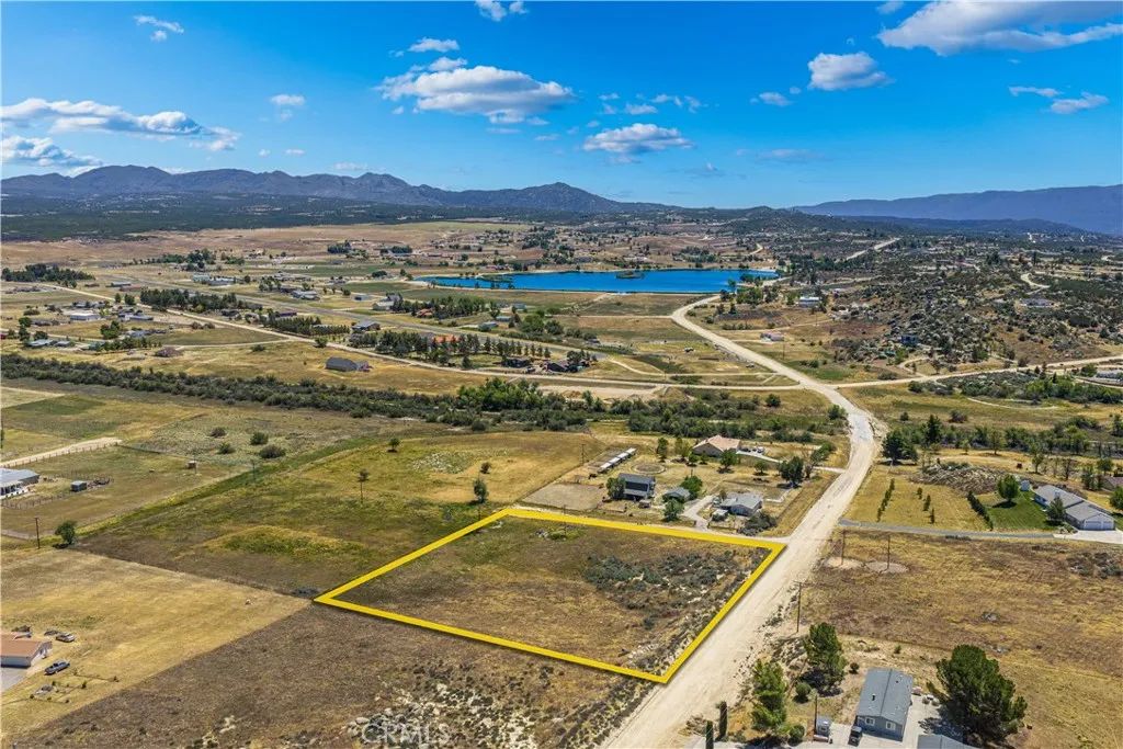 220 Lakeshore, Aguanga, CA 92536