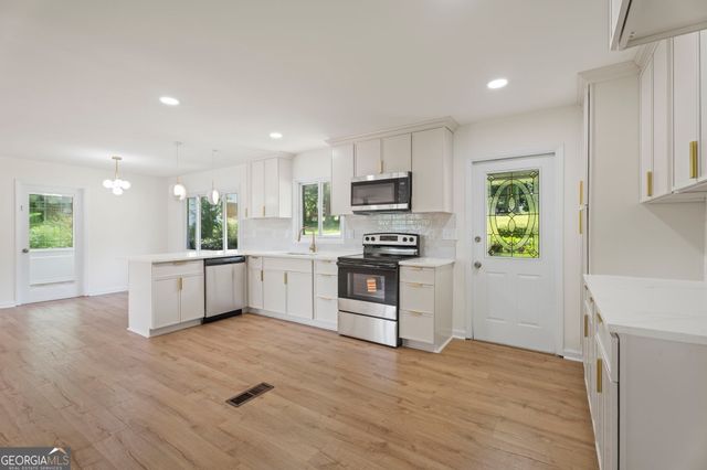 30 Circle Drive, Hampton, GA 30228