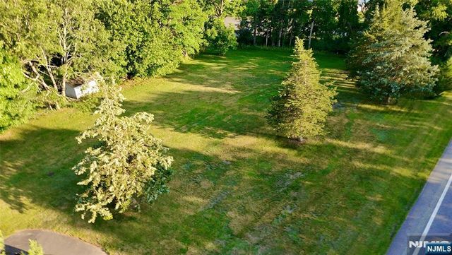 85 Kinnelon Road, Kinnelon Borough, NJ 07405