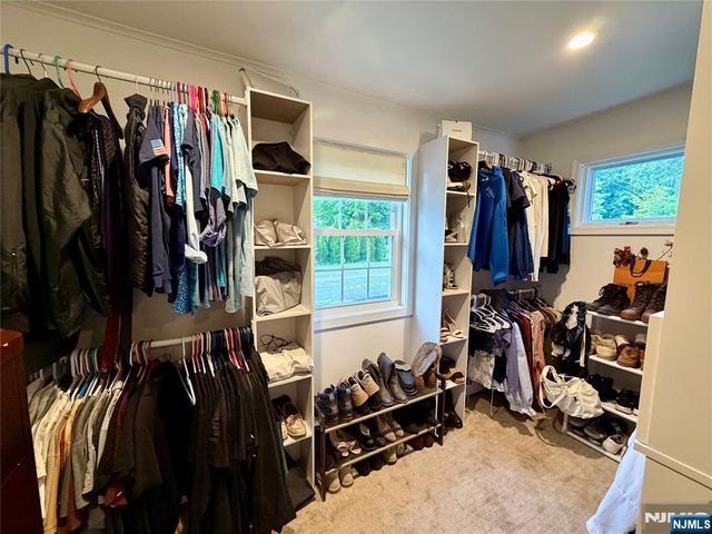 85 Kinnelon Road, Kinnelon Borough, NJ 07405
