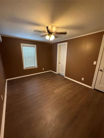 2014 E Chestnut Avenue, Enid, OK 73701