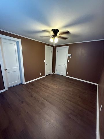 2014 E Chestnut Avenue, Enid, OK 73701