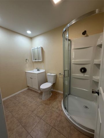 2014 E Chestnut Avenue, Enid, OK 73701