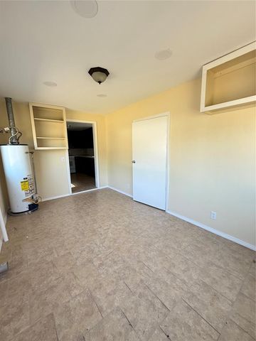 2014 E Chestnut Avenue, Enid, OK 73701