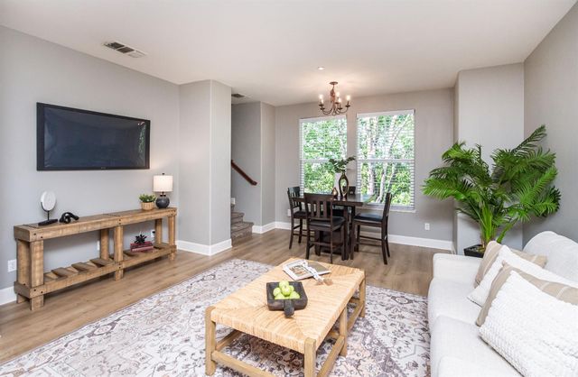 6198 Lonetree Blvd, Rocklin, CA 95765