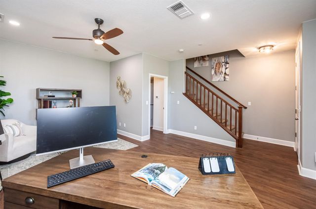 6198 Lonetree Blvd, Rocklin, CA 95765