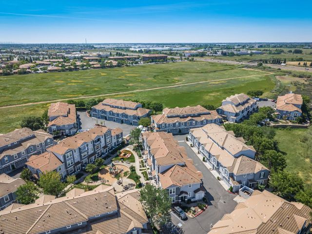 6198 Lonetree Blvd, Rocklin, CA 95765