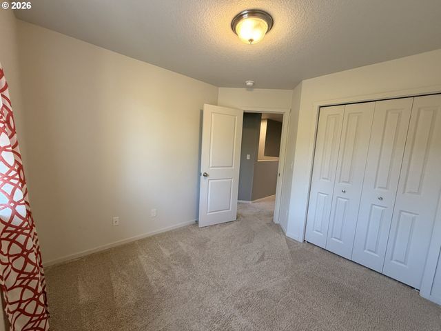 2123 Se 19TH St, Gresham, OR 97080