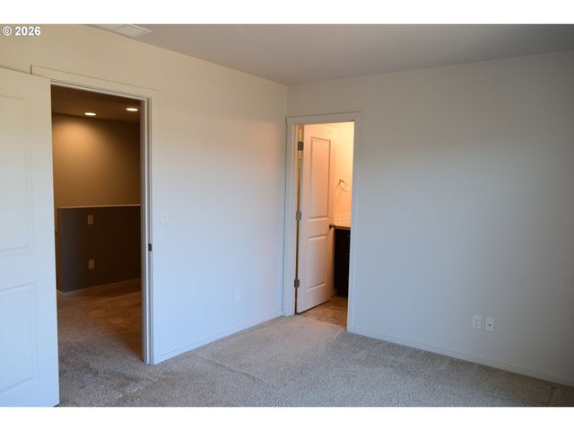 2123 Se 19TH St, Gresham, OR 97080