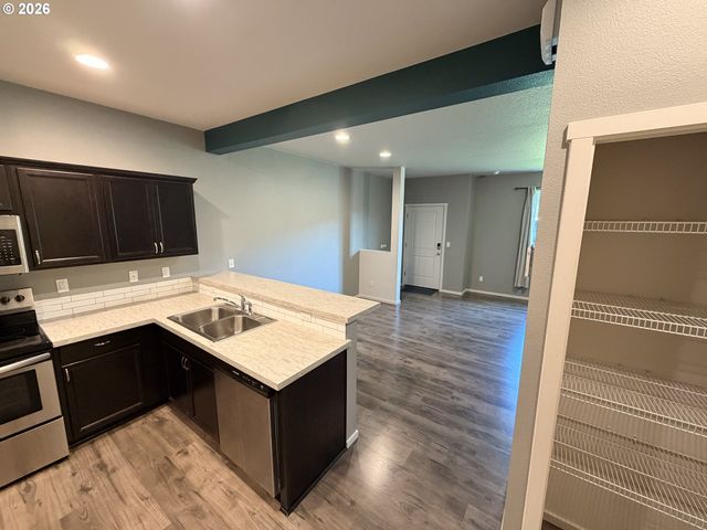 2123 Se 19TH St, Gresham, OR 97080