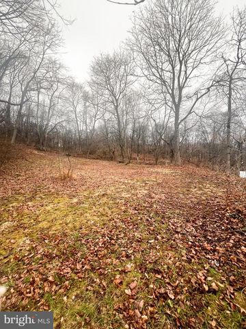 76 INDIAN LN, Yeagertown, PA 17099