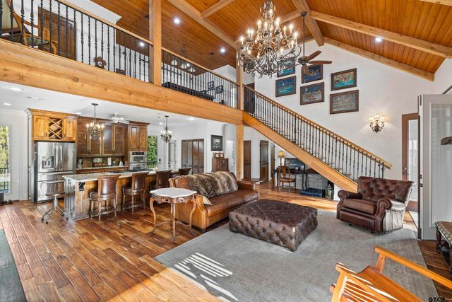 742 Private Road 7219, Jefferson, TX 75657