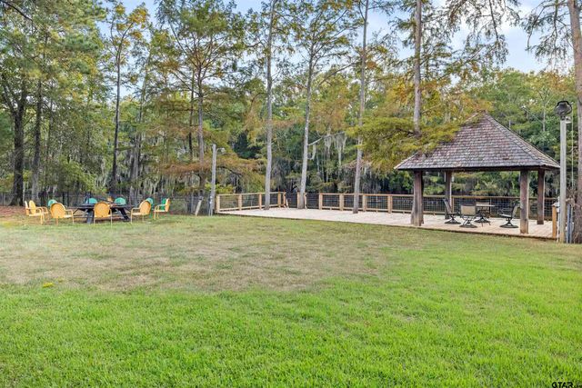 742 Private Road 7219, Jefferson, TX 75657