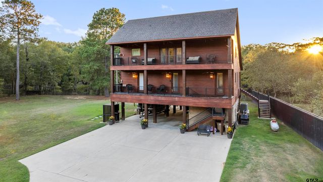 742 Private Road 7219, Jefferson, TX 75657