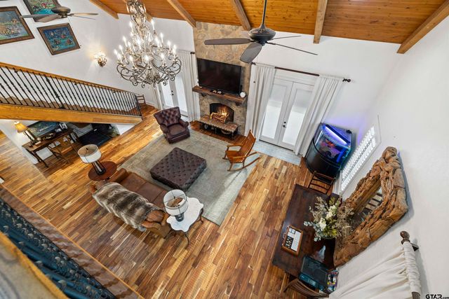742 Private Road 7219, Jefferson, TX 75657