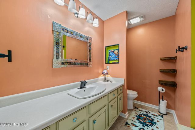 7131 Windward Drive, New Bern, NC 28560