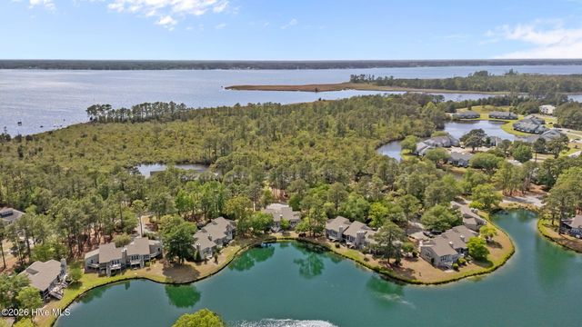 7131 Windward Drive, New Bern, NC 28560