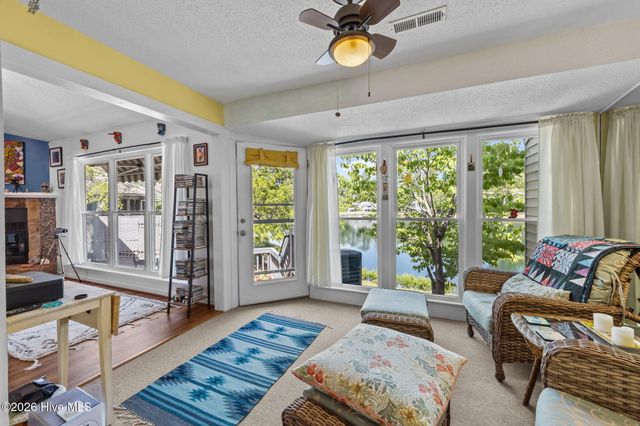 7131 Windward Drive, New Bern, NC 28560