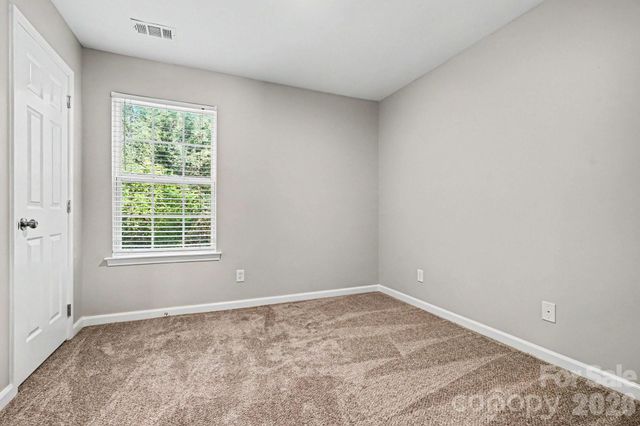 7824 Belchester Circle, Charlotte, NC 28215
