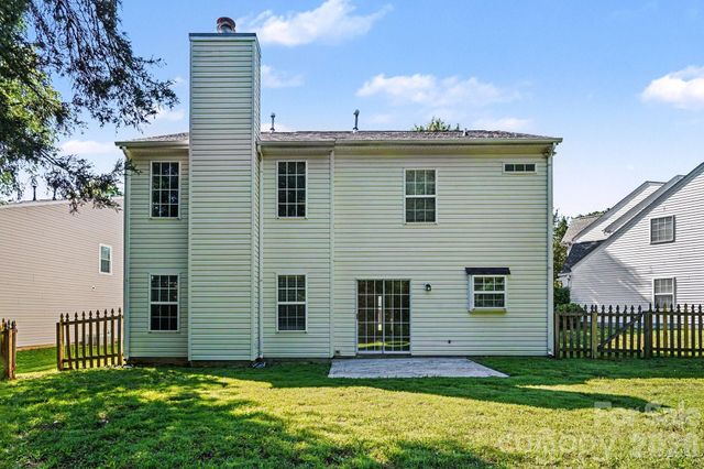 7824 Belchester Circle, Charlotte, NC 28215