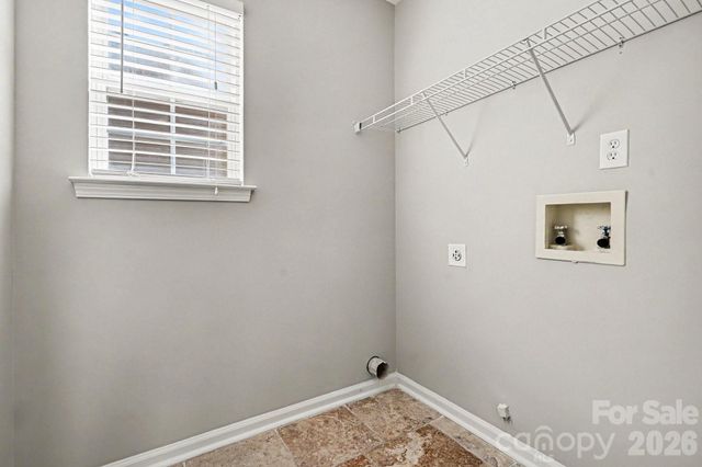 7824 Belchester Circle, Charlotte, NC 28215