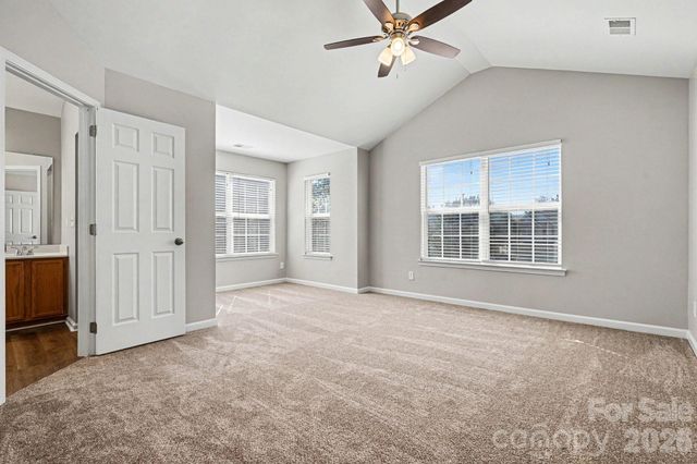 7824 Belchester Circle, Charlotte, NC 28215