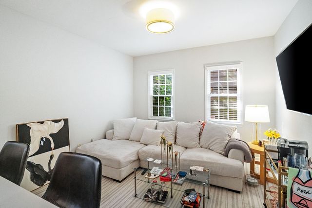 10 Porters Court, Charleston, SC 29403