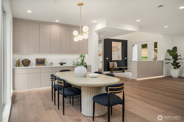 3978 162nd Place SE, Bellevue, WA 98006