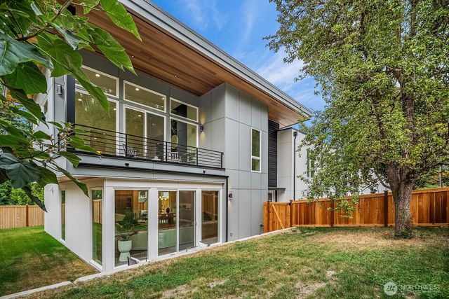 3978 162nd Place SE, Bellevue, WA 98006