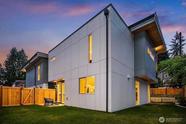 3978 162nd Place SE, Bellevue, WA 98006