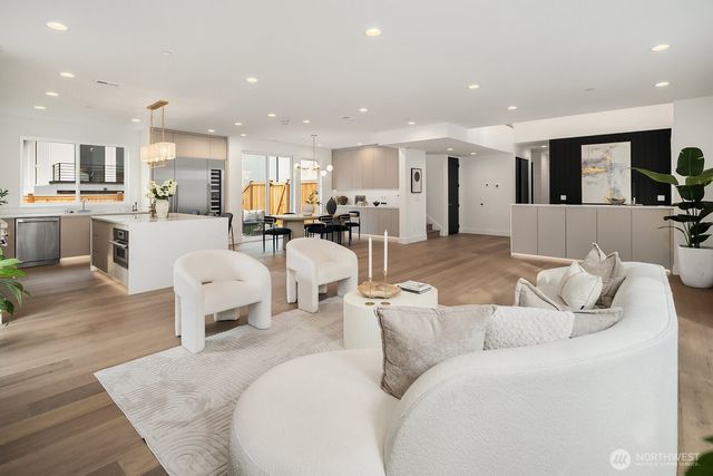 3978 162nd Place SE, Bellevue, WA 98006