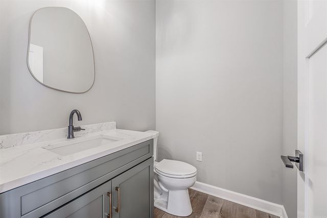 7 West Lake Lane, Little Rock, AR 72210