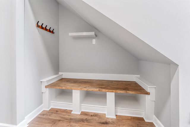 7 West Lake Lane, Little Rock, AR 72210