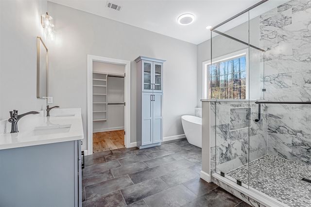 7 West Lake Lane, Little Rock, AR 72210