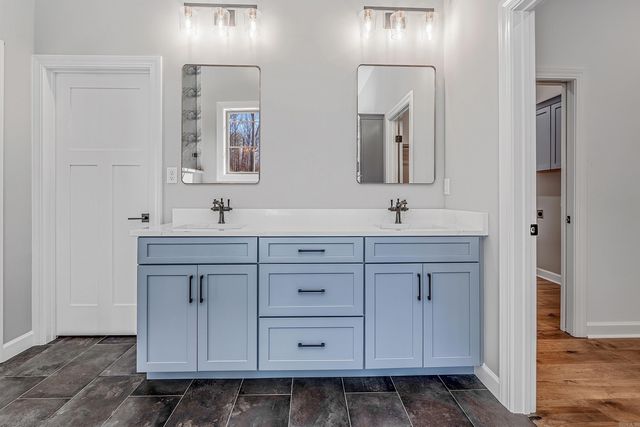 7 West Lake Lane, Little Rock, AR 72210