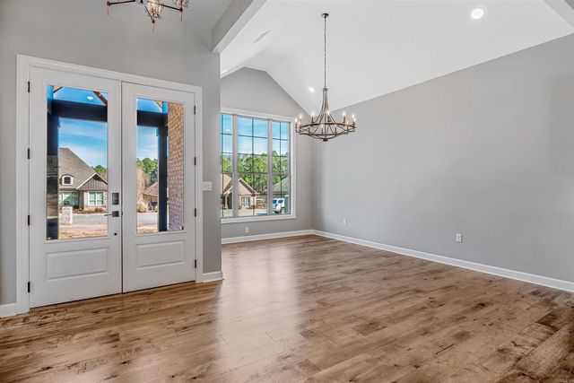 7 West Lake Lane, Little Rock, AR 72210