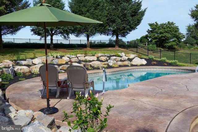 280 HOPE DR, Blandon, PA 19510