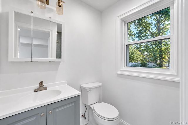 6 Cedarfield Terrace, Saint James, NY 11780