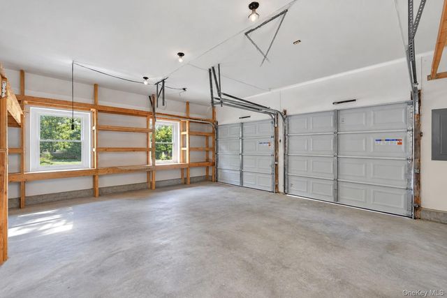 6 Cedarfield Terrace, Saint James, NY 11780