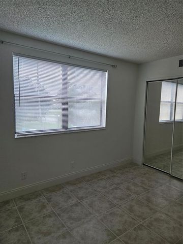 11453 NW 39th Ct 211, Coral Springs, FL 33065