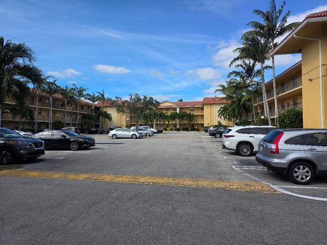 11453 NW 39th Ct 211, Coral Springs, FL 33065