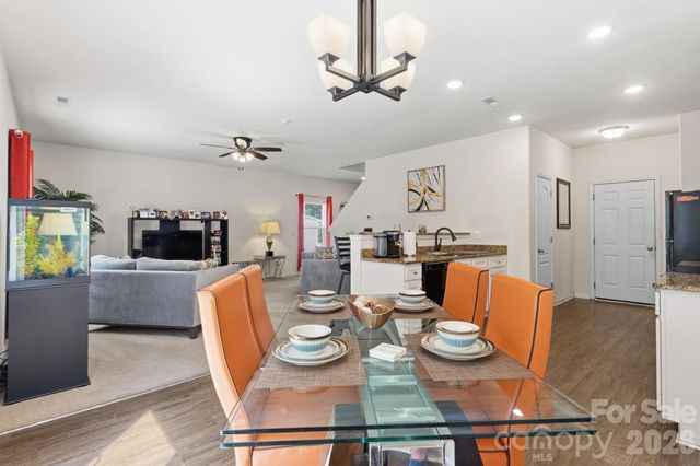 9528 Weikert Road, Charlotte, NC 28215