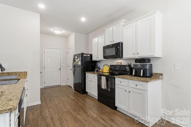 9528 Weikert Road, Charlotte, NC 28215