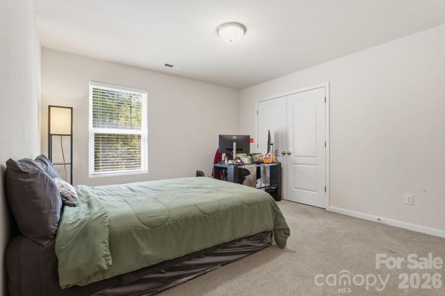 9528 Weikert Road, Charlotte, NC 28215