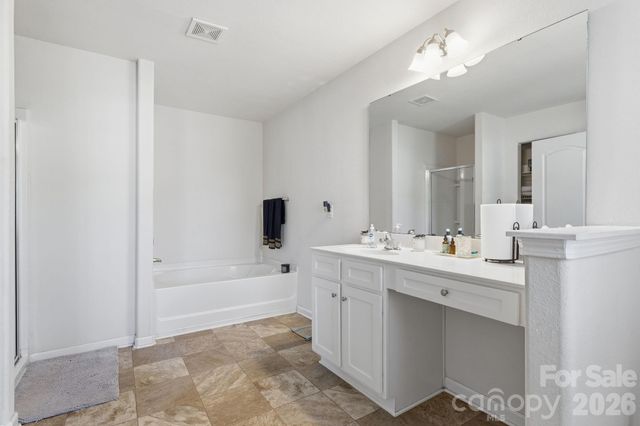 9528 Weikert Road, Charlotte, NC 28215