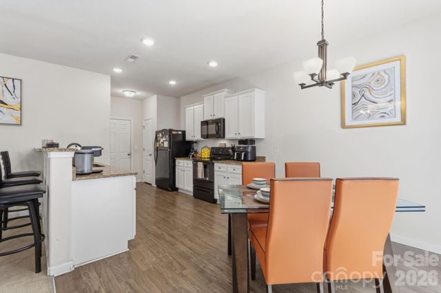 9528 Weikert Road, Charlotte, NC 28215