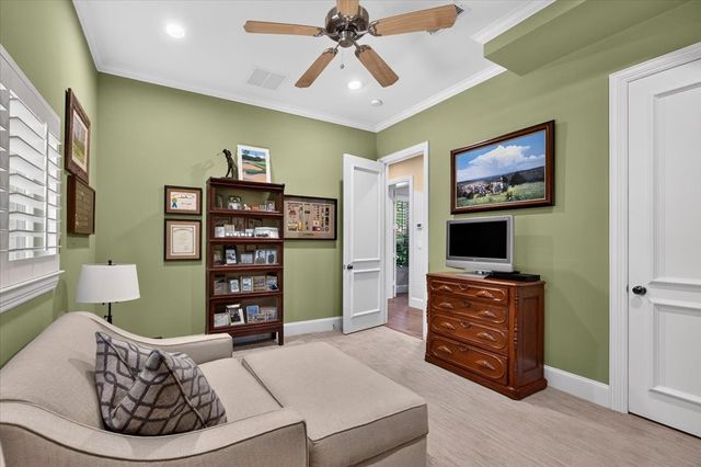 6900 Baltusrol Road, Fort Worth, TX 76132