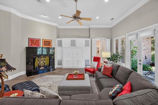 6900 Baltusrol Road, Fort Worth, TX 76132
